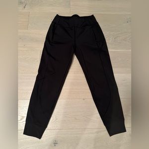 Athleta Rainier Jogger- S